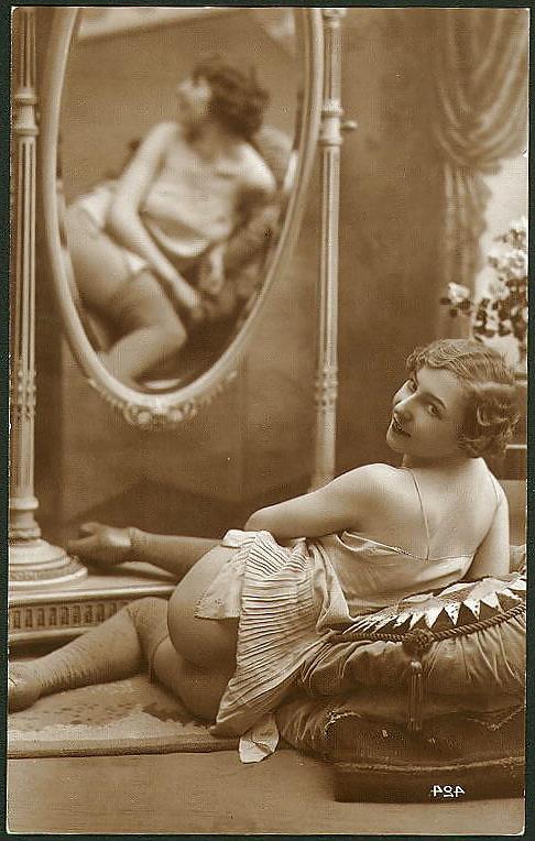 25P Old French postcards 12