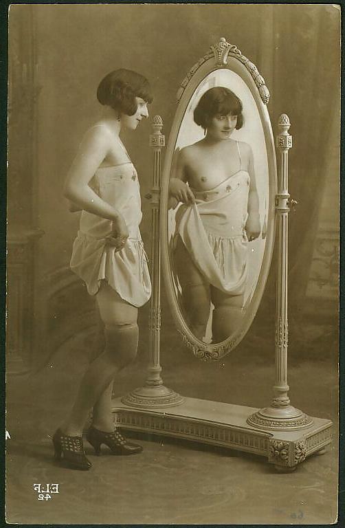 25P Old French postcards 12