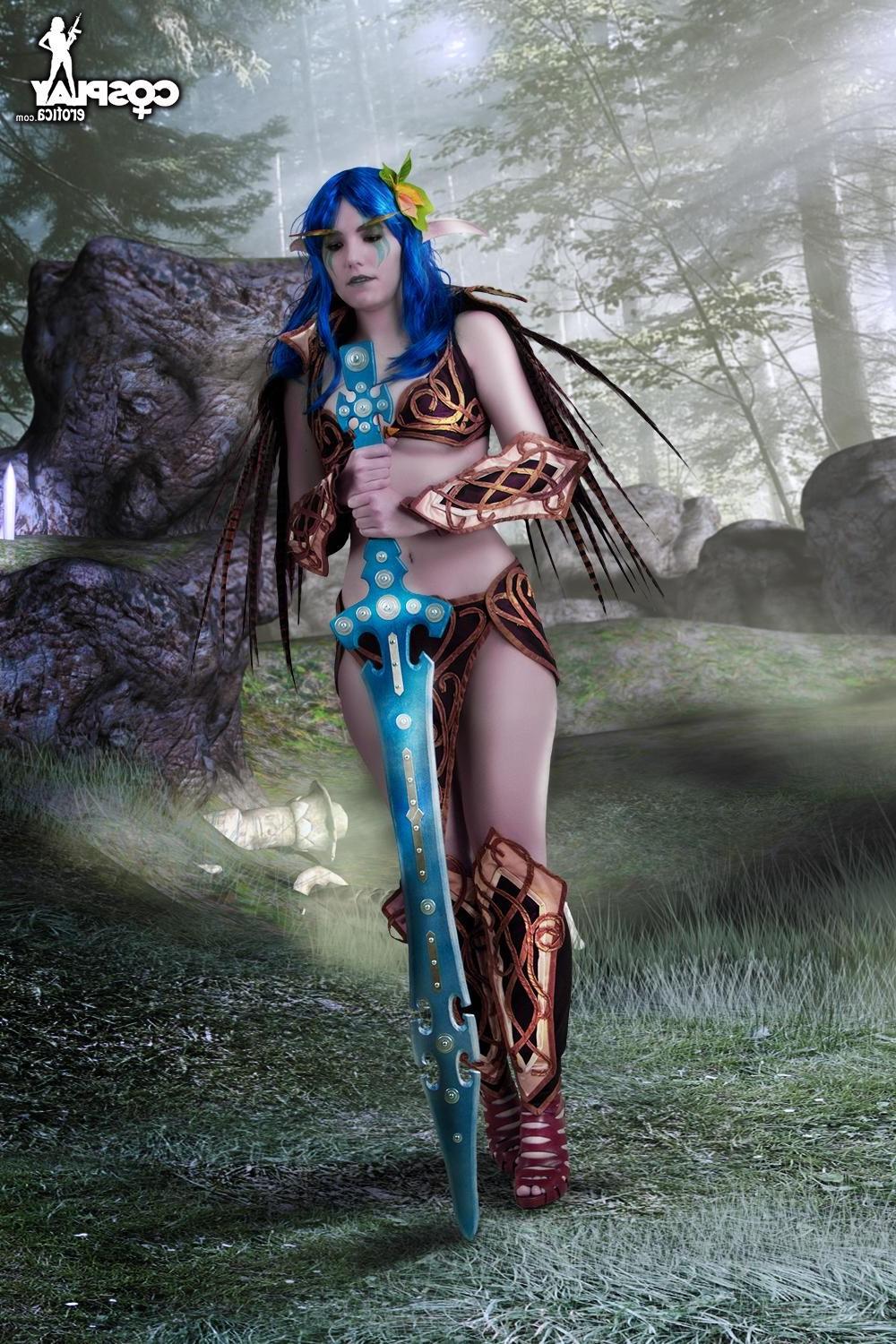 12P Cassie as she is cosplaying a nasty World Of Warcraft Night Elf paladin