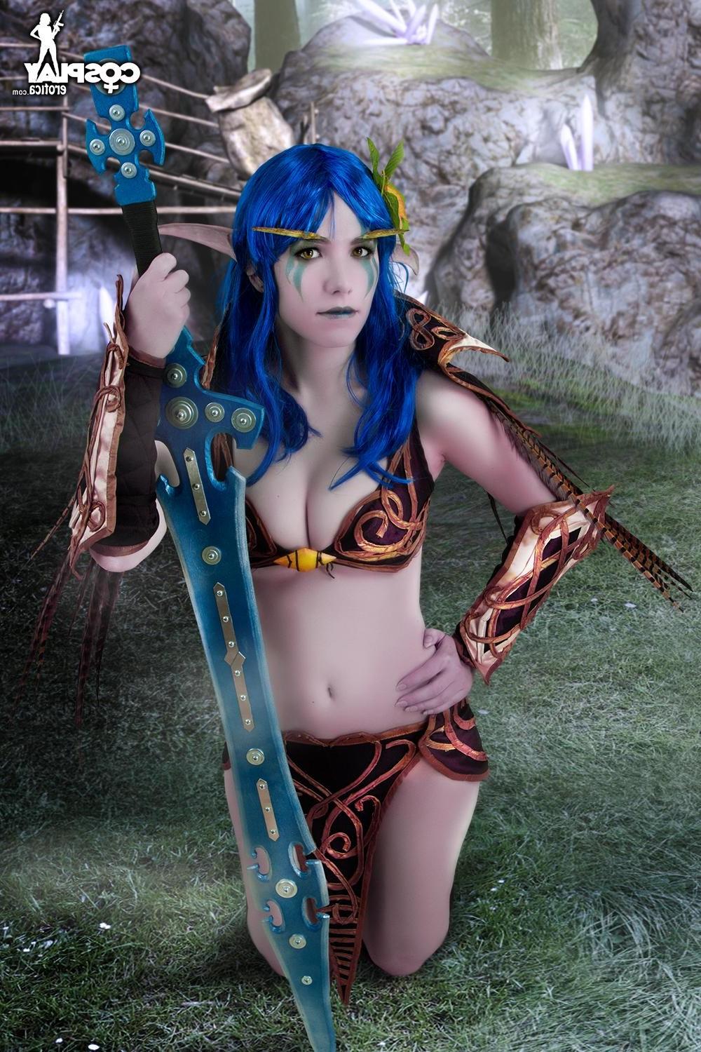 12P Cassie as she is cosplaying a nasty World Of Warcraft Night Elf paladin
