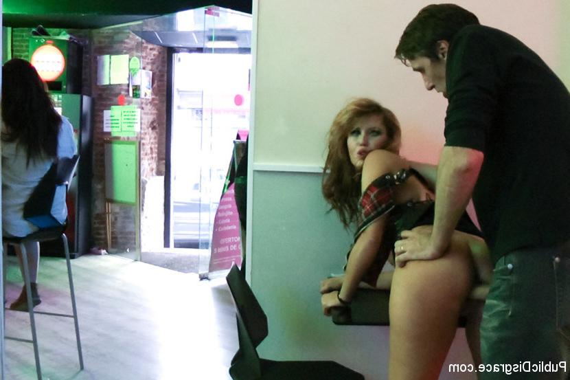 15P Public sex pics