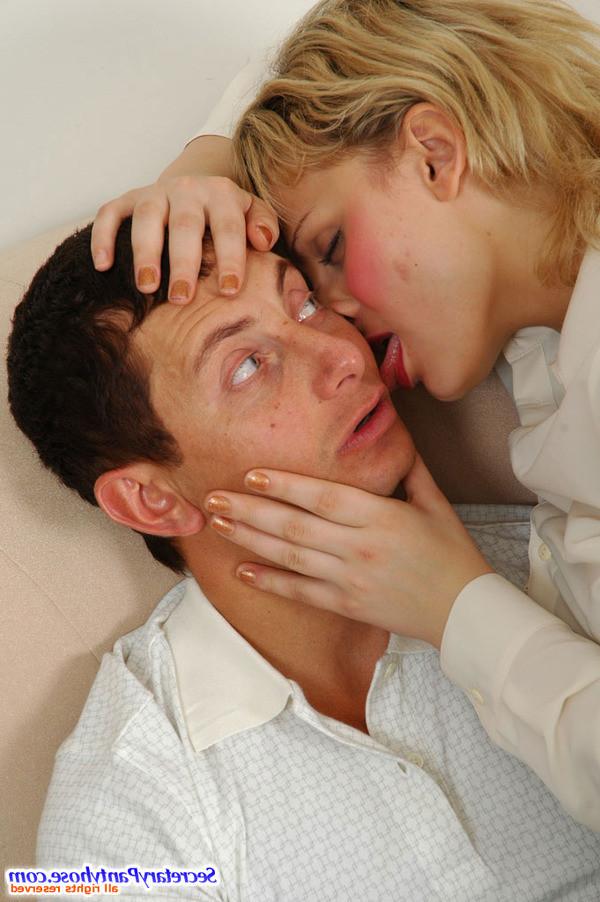13P Amelia and Igor having office pantyhose sex