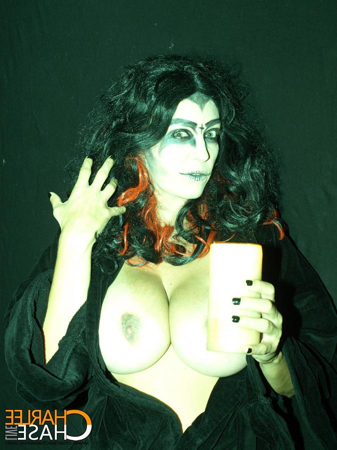 12P CHARLEE CHASE IS A SCARY HALLOWEEN WITCH WITH A WET PUSSY