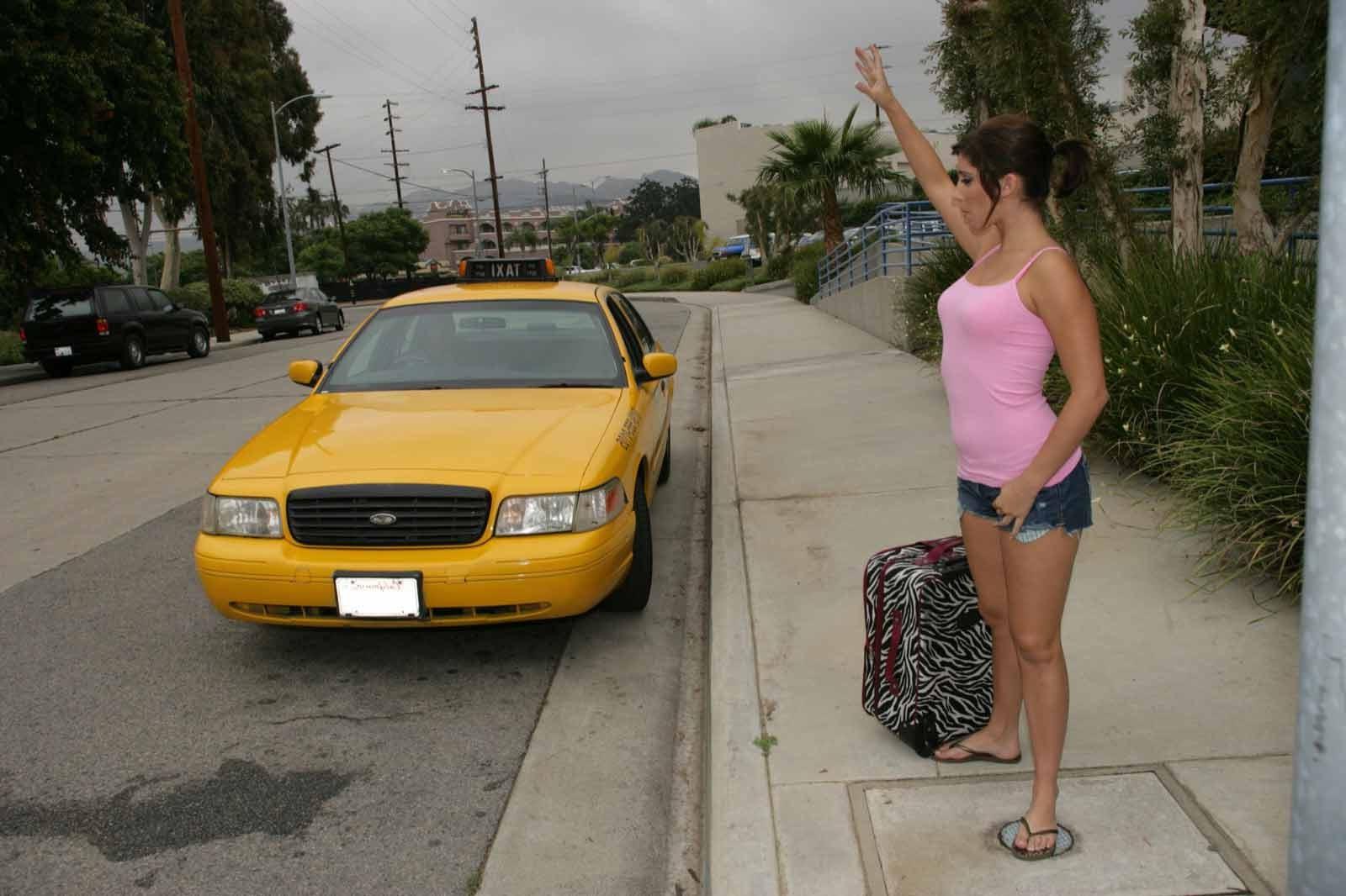 8P Sexy flexible girl gets drilled hard by the cab driver