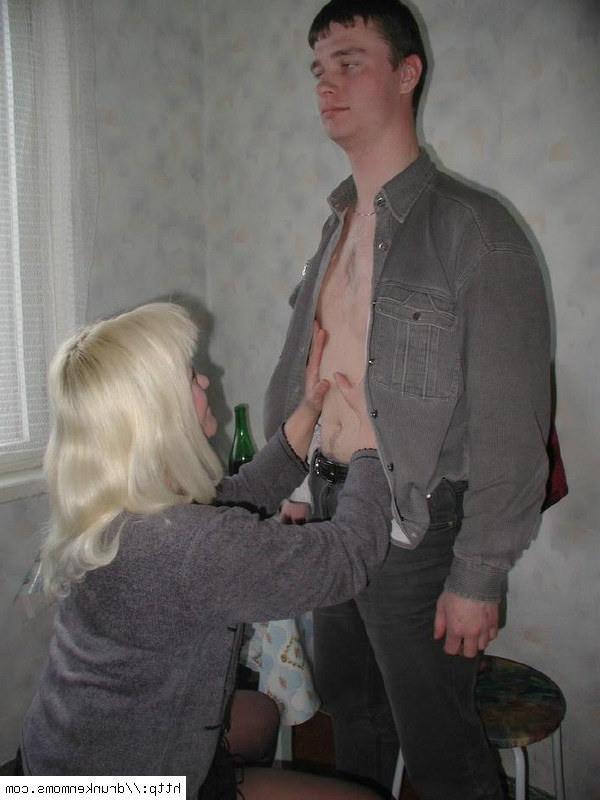 16P Drunk mature granny fucks