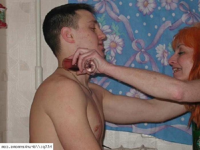16P Drunk mature redhead with her guy