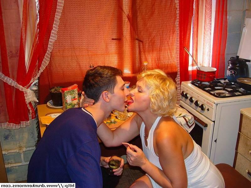 16P Drunk blonde granny fucks