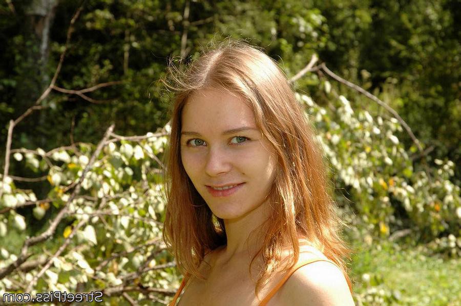 12P Young hottie in bright dress pees on forest wood