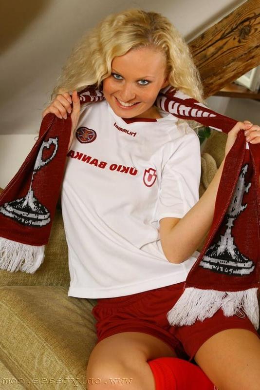 15P This sexy teen strips out of her football gear