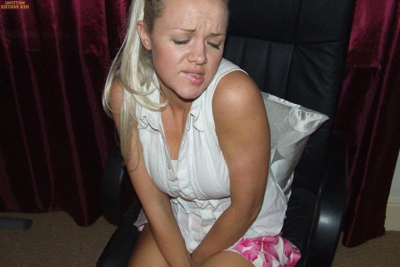 16P Blonde amateur babe peeing in her cotton panties