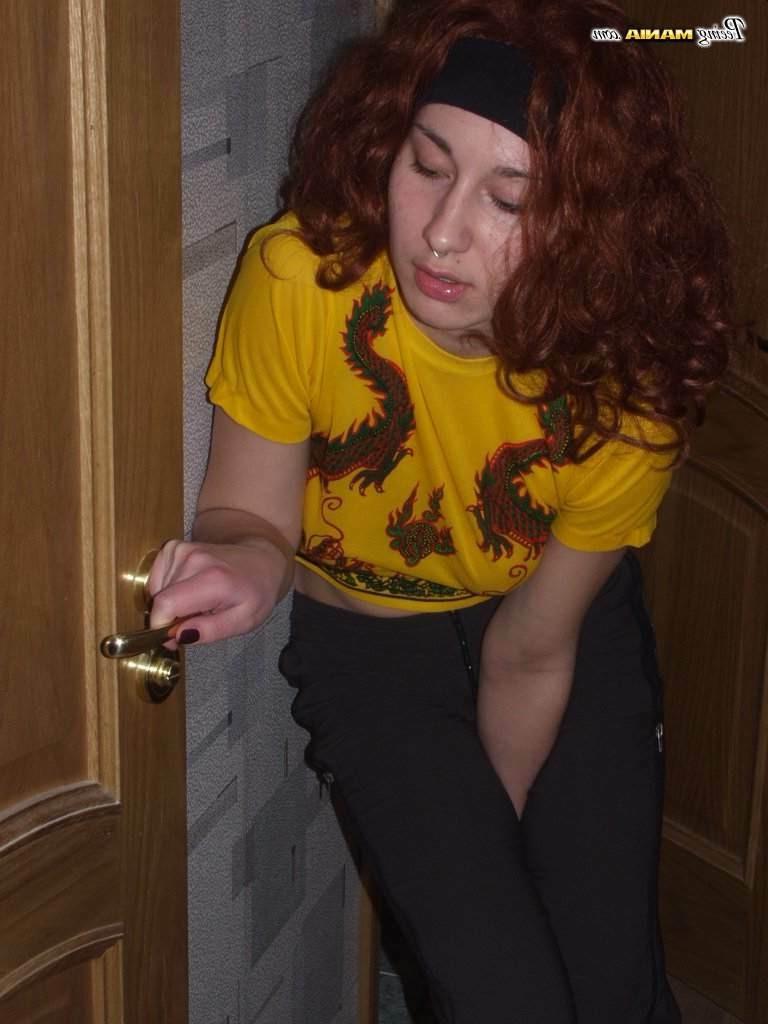 16P Drunk whore pees in her pants