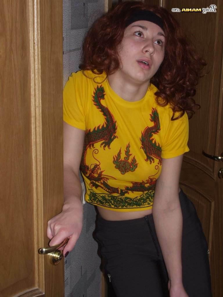 16P Drunk whore pees in her pants
