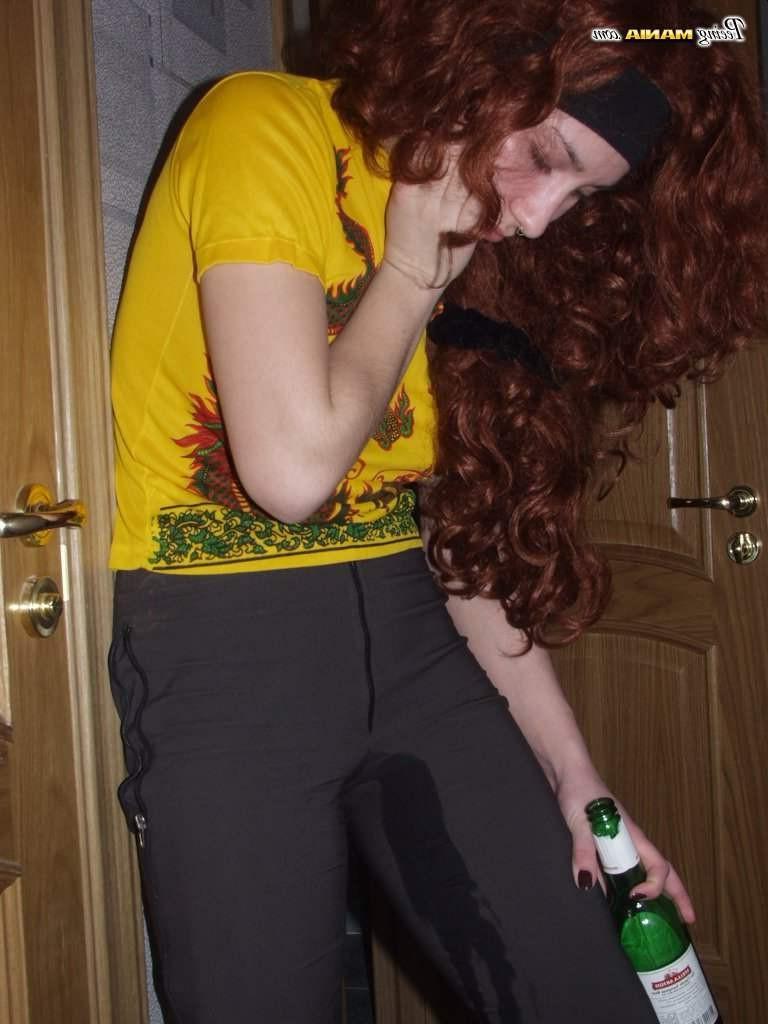 16P Drunk whore pees in her pants