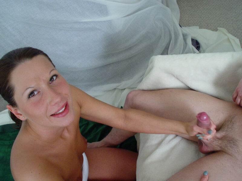 15P Slut in white socks doing foot job