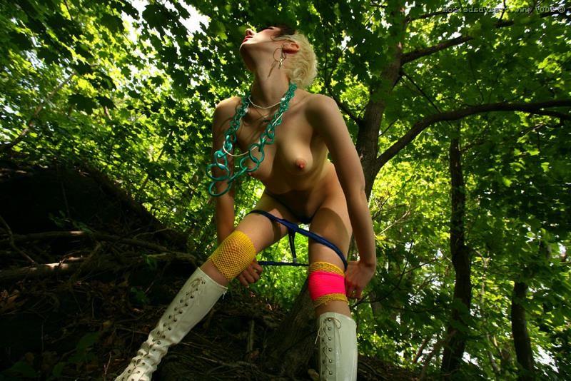 18P Weird punk babe with hairy pussy plays outdoor and gets cuffed