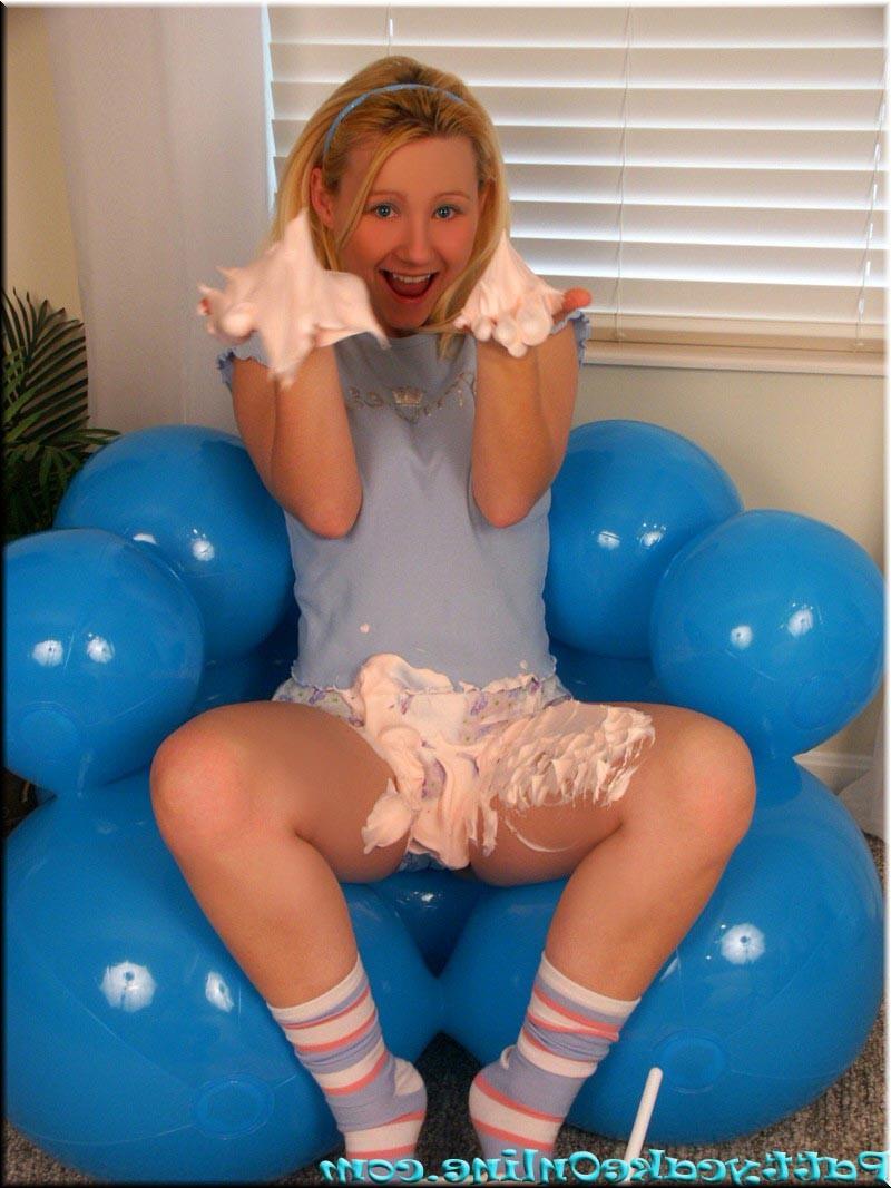 16P Busty teen girl covering boobies in goop