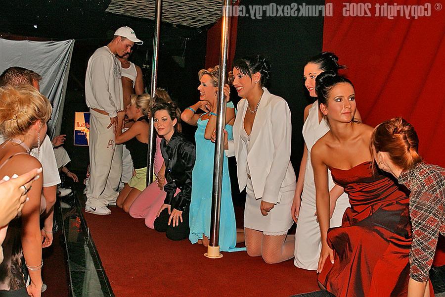 15P Drunk glamour ladies sucking cocks in a line