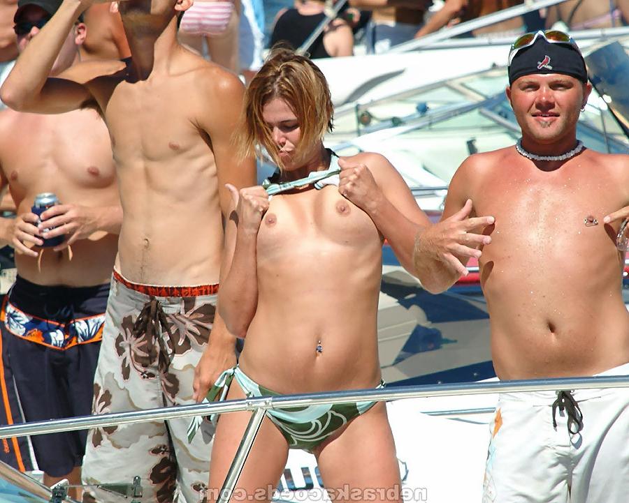 16P Spring Break boat party with nude college girls