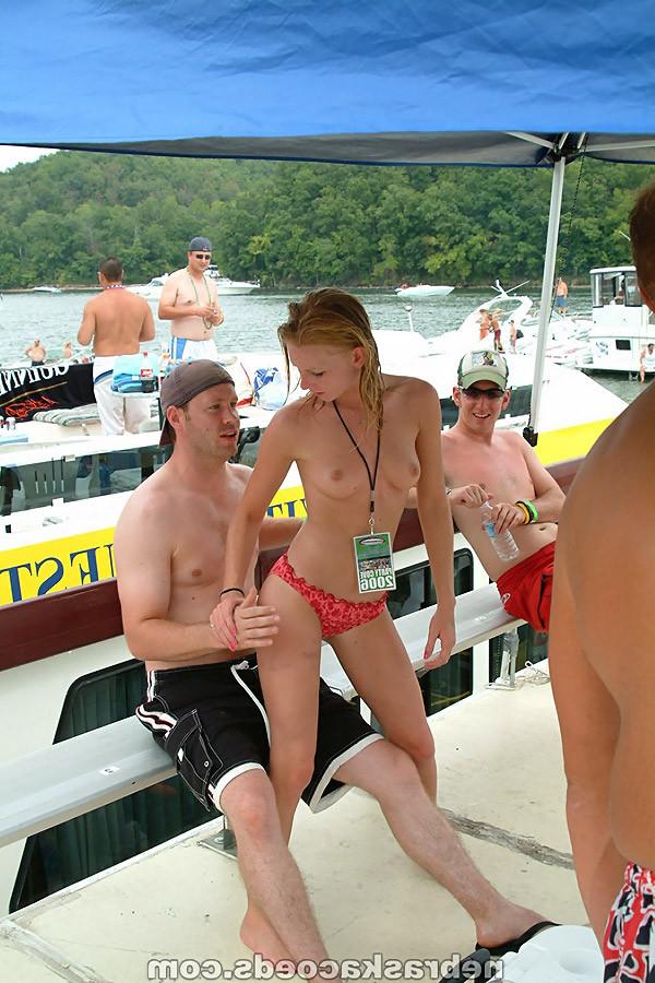 16P Spring Break boat party with nude college girls