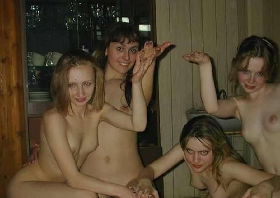15P Sexy nextdoor girlfriends posing and smiling on camera