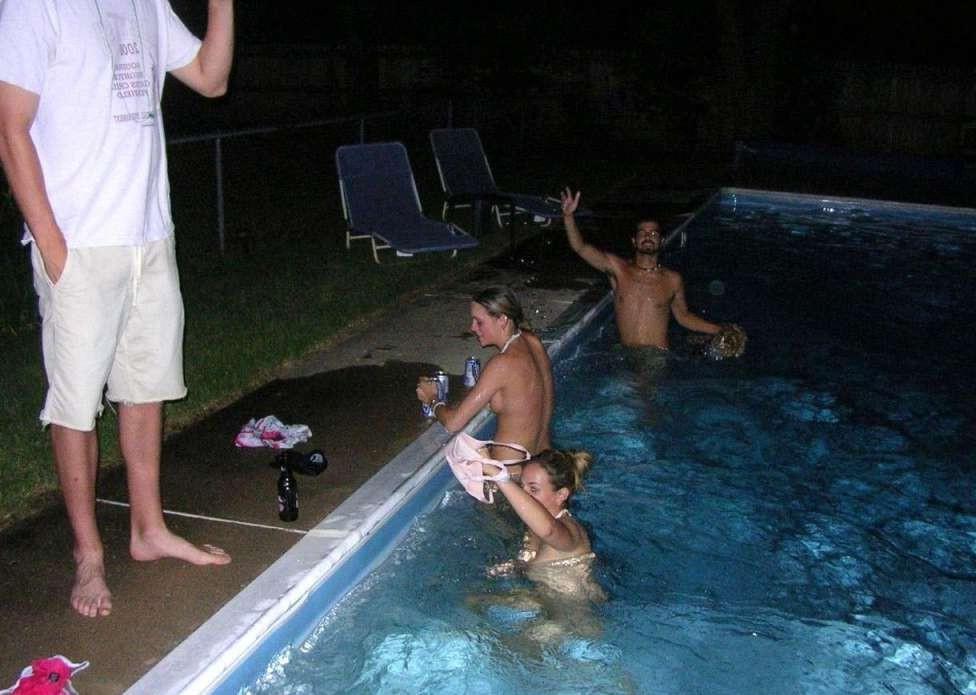 15P Many hot amateur girldfriends posing sexy and shameless