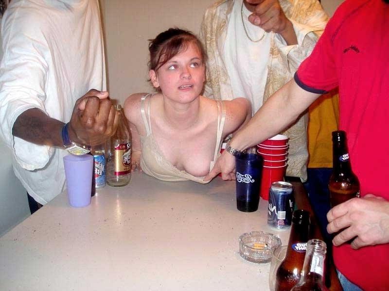 15P Hot and sexy fotos of different beautiful amateur teens