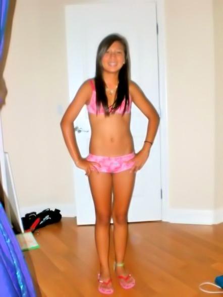 15P Hot and sexy fotos of different beautiful amateur teens