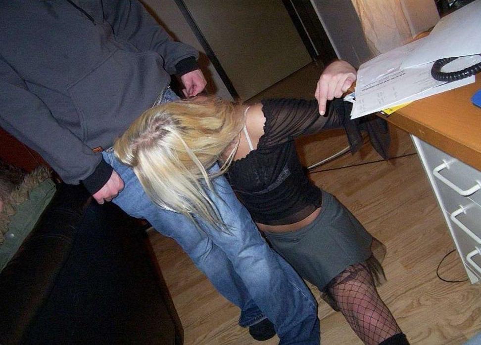 15P Amateur self shooting teens showing their bodies