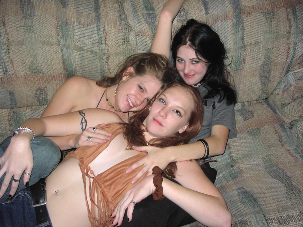 15P Many hottest amateur teens and babes posing on camera