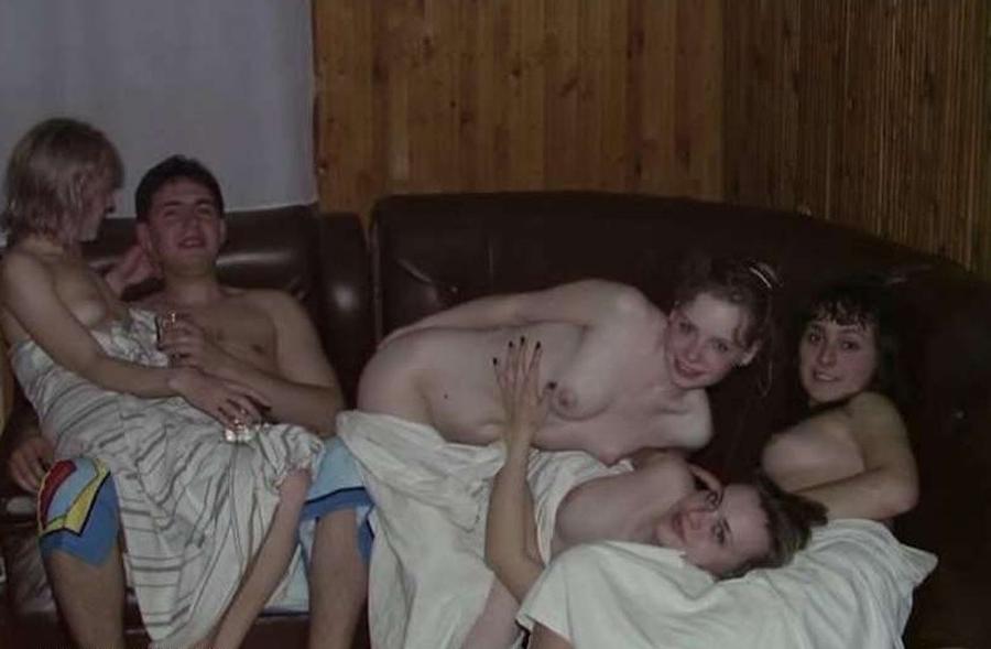 15P Many hottest amateur teens and babes posing on camera