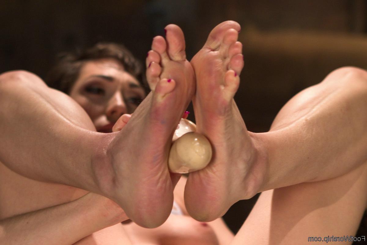 24P Foot Worship  Slim sexy cowgirl Lily peels her boots  sweaty socks off rubs her 