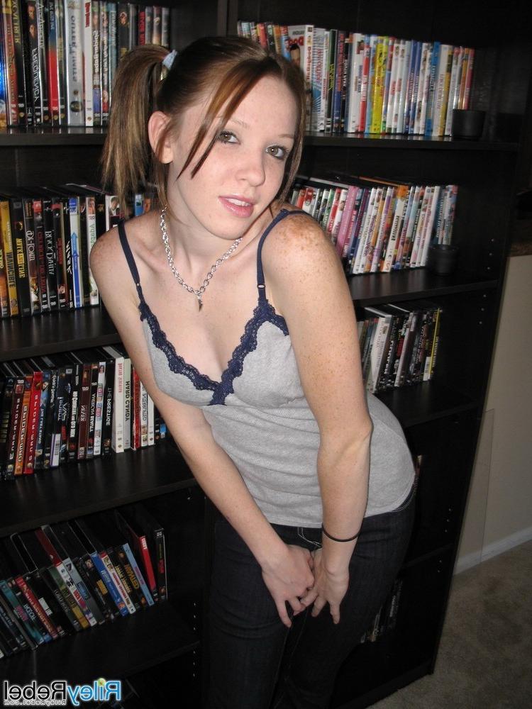 16P Skinny freckled teen girl nude