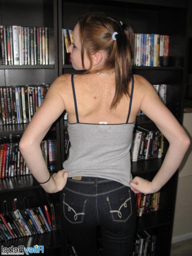 16P Skinny freckled teen girl nude