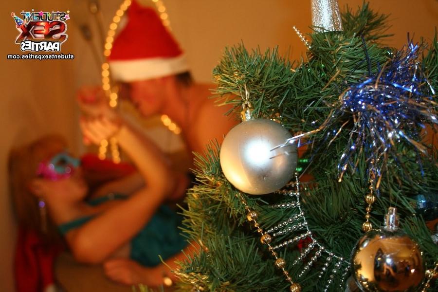 8P Christmas, champagne and sex