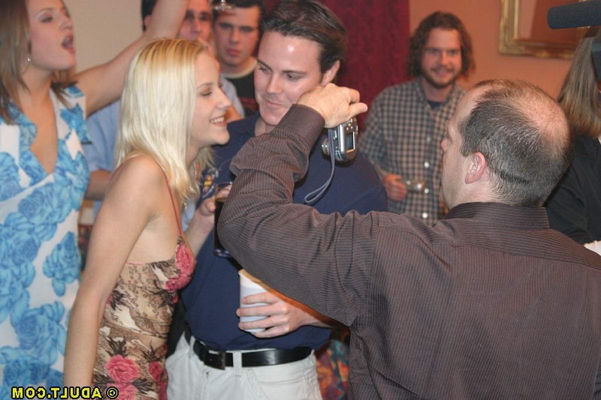 16P Hot fun at a Detroit sex party