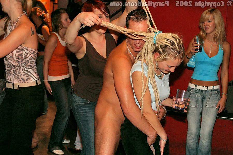 16P :: PARTY HARDCORE :: Lot of horny girls reach orgasm on private sex party