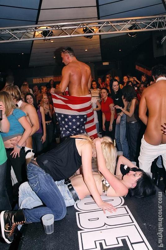 15P Amateur drunk sluts sucking and fucking at hardcore party