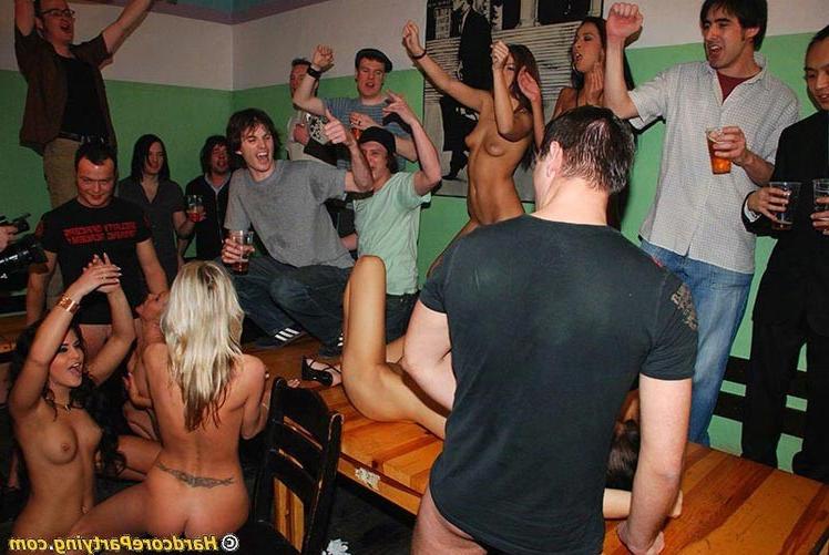 17P Amateur slut babes fucking hard cocks at orgy sex party