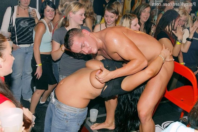 16P Drunk horny sluts sucking and fucking at sex party