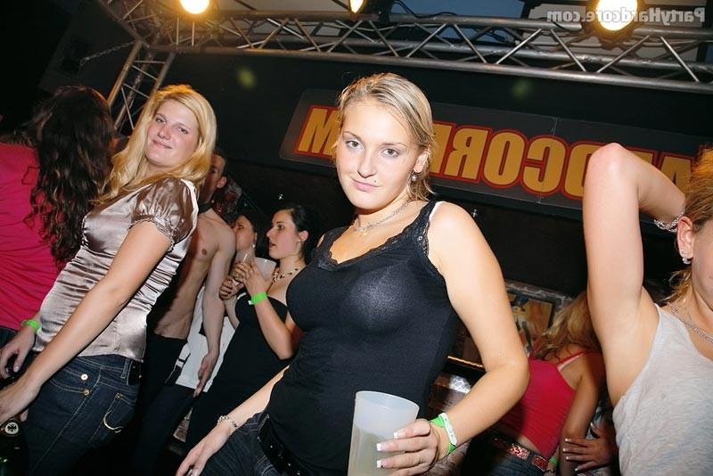 16P Wild horny drunk sluts fucking at hardcore sex party