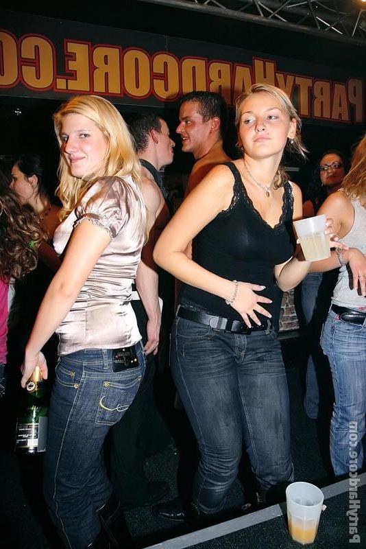 16P Wild horny drunk sluts fucking at hardcore sex party