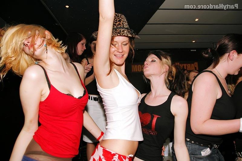 16P Wild drunk horny sluts fucking in hardcore sex party