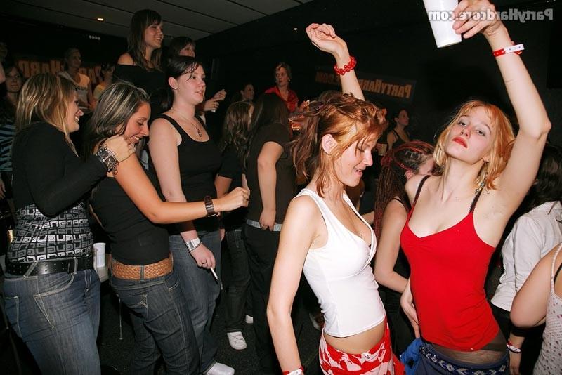 16P Wild drunk horny sluts fucking in hardcore sex party