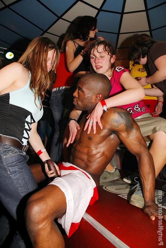 16P Hot juicy horny drunk chiks fucking in hardcore sex party
