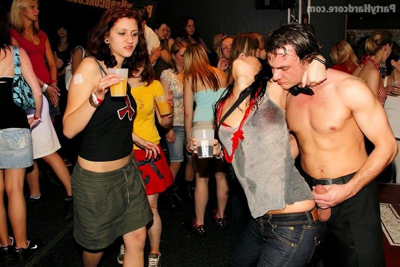 16P Hot juicy horny drunk chiks fucking in hardcore sex party