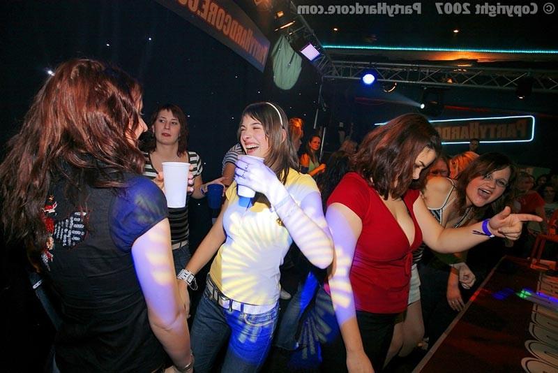 16P Drunk horny sluts sucking and fucking at sex party