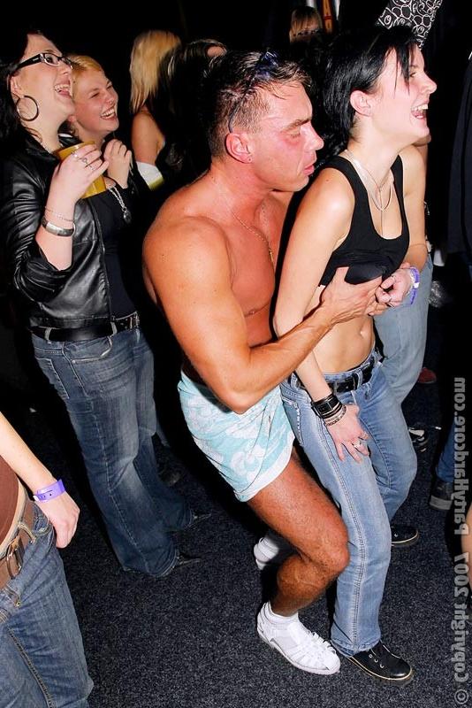 16P Drunk horny sluts sucking and fucking at sex party