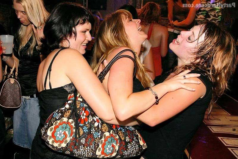 16P Horny drunk sluts sucking and fucking in sex party