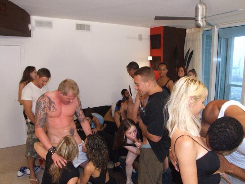 15P Eleven naked amateur and pro college babes orgy sex party