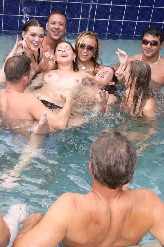 15P Babes fucking on swimming pool outdoor gangbang sex party